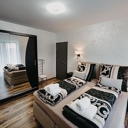 Апартаменты Ap.Casa La Neamtu Сибиу Экстерьер фото